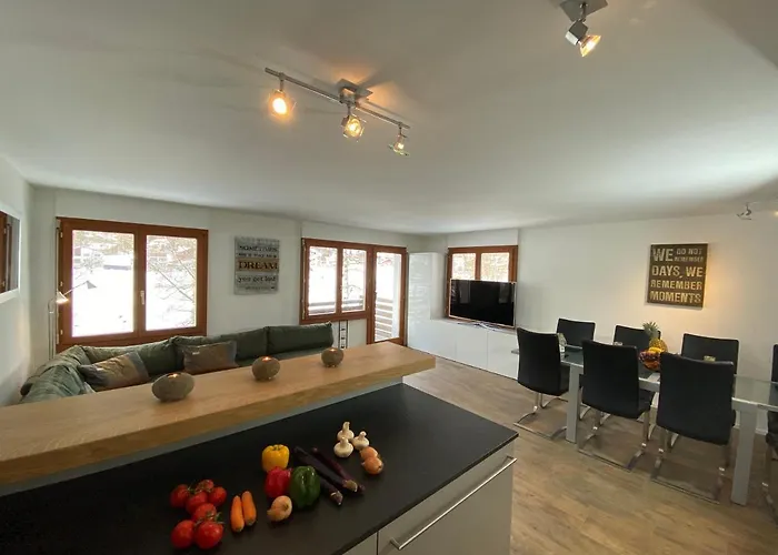 Casa Al Lag - Direkt Am Laaxersee Apartment Laax