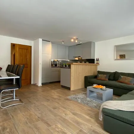 Casa Al Lag - Direkt Am Laaxersee Lejlighed Laax