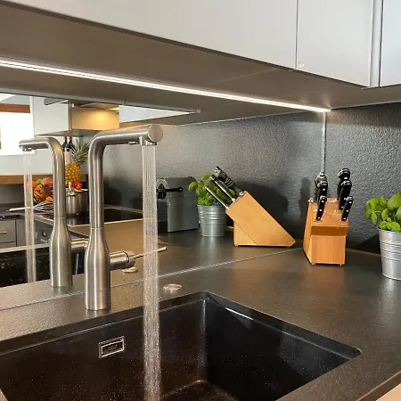 Casa Al Lag - Direkt Am Laaxersee Apartment *