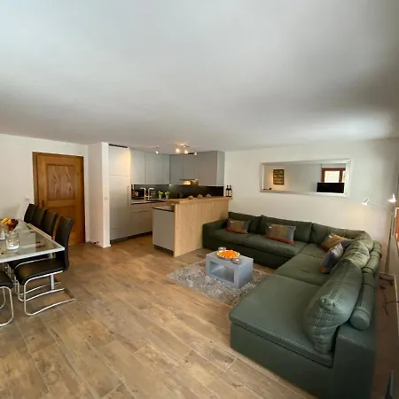 Casa Al Lag - Direkt Am Laaxersee Apartment *