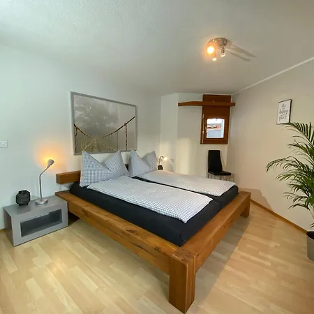 Casa Al Lag - Direkt Am Laaxersee Laax